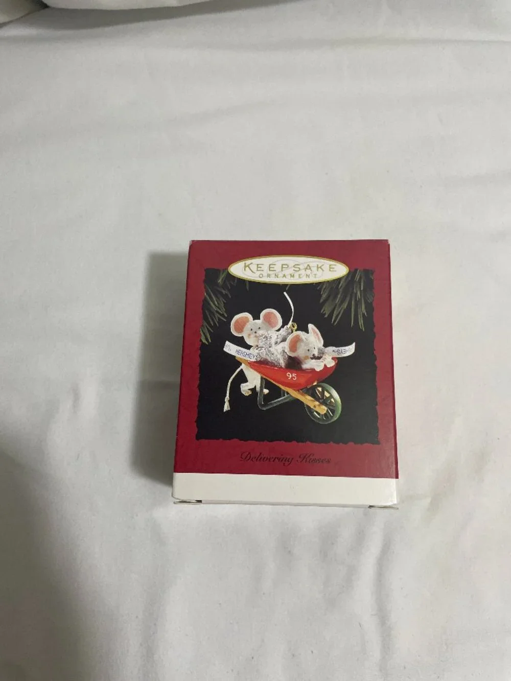 Hallmark Keepsake Ornament 1995 Delivering Kisses Hershey's Mice Wheelbarrow Box
